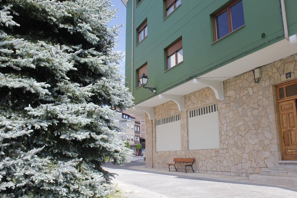 Apartamentos Picea Azul Vega de Espinareda Екстериор снимка